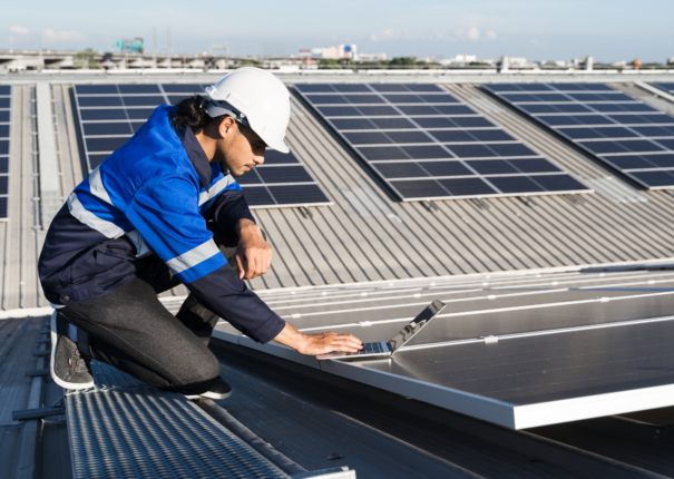 Rooftop solar installer